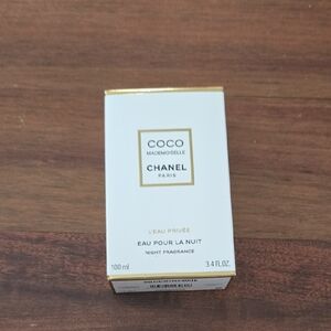 CHANEL Coco Mademoiselle Night Fragrance Box - White & Gold